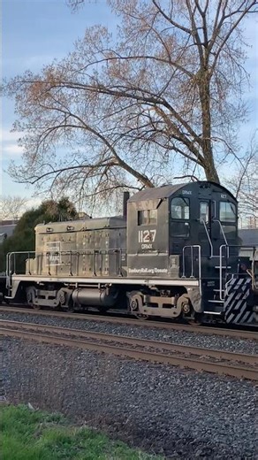 CSX M626 with B&M SW1 1127
