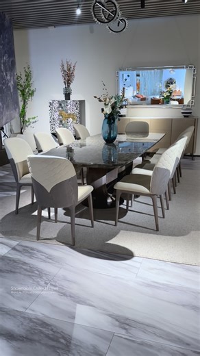 Meubles_maison_contemporaine on Instagram: "Les Salle à manger avec un design luxe et moderne vous attendent toujours chez maison contemporaine, visitez nous, nous sommes ouverts de 10:00 à 19:00, soyez les bienvenus. 🤩"