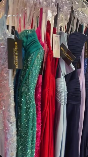 POV: prom season just got REAL 👀✨ So many NEW prom arrivals are here 🔥 Top designers. Trending styles. All the colors sizes 💃 🕚 Open Fri–Sun 11–5 ✨ EXTRA PROM HOURS ✨ 📅 Mon Tues Jan 19 & 20 | 🕚 11–5 Snag your dress before it’s gone 😭💋 #prom #promdress #newarrivals #dress #gown