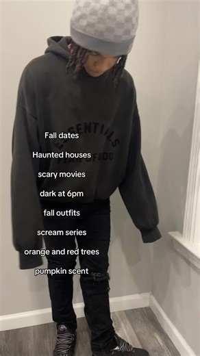 Enjoying Fall: Haunted Houses and Scary Movies