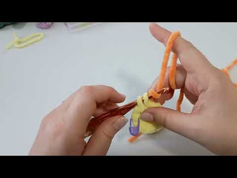 How to change yarn color while crocheting (left-handed)