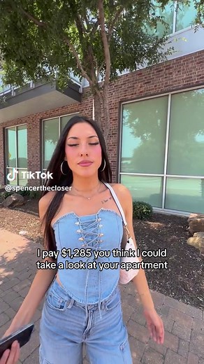 Dallas Apartment Tour: 750 sqft for $1,250 | Cano, Elena