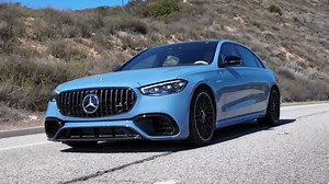 2025款奔驰S63 AMG评测：宝马7系终结者？