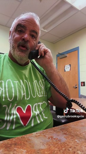 Summer School Woes: A Hilarious Secretary's Interaction