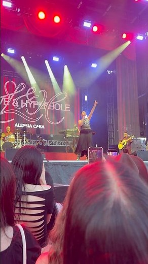 Alessia Cara singing “How Far I’ll Go” #alessiacara #liveperformance #moana #howfarillgo #disney