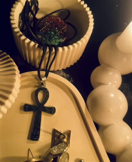 Lady_Angel (@that_queer_queen)’s videos with Umcebo - Sjava