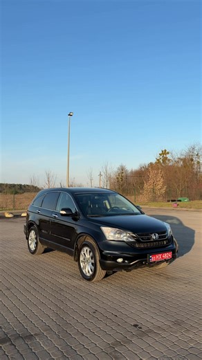 Викуплена в Швейцарії🇨🇭 Доступна до бронювання 🔓 Honda CR-V 🔻Рік: 2010 🔻Двигун: 2.2 / 150 к.с /110 кВт 🔻Паливо: дизель 🔻Привід: повний 🔻Колір: чорний ❗️Від першого власника в Швейцарії🇨🇭 ❗️Повна сервісна історія ❗️226 000 км VIN: SHSRE6750AU019572 🔥 Конфігурація : 🔻BI-XENON 🔻Пакртроніки ПЕРІД/ЗАД 🔻Розетки 12V 🔻Едектро складання та підігрів дзеркал 🔻Підігрів сидінь 🔻Автозатемнення дзеркала 🔻Клімат контроль 🔻Bluetooth 🔻Підсвітка салону 🔻Оригінальні диски R18 Та багато чого інш