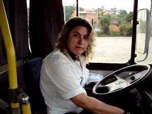 1ª MOTORISTA DE ARTICULADO DO TRANSCOL E.S.
