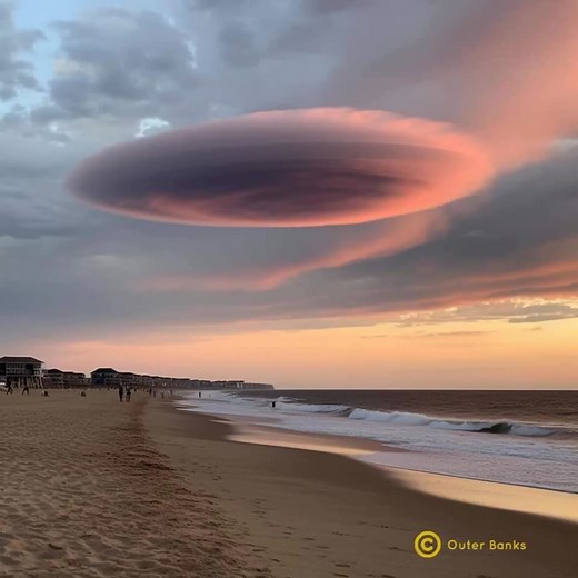 UFO SIGHTING 🛸 Cloaked Cloud Ship Galactic Federation The Outer Banks of North Carolina, US 5/4/2023 https://primedisclosure.com #northcarolina #outerbanks #ufosighting #ufo #firstcontact #ufoキャッチャー #ufology #paranormal #UAP #UFOSightings #alien #ufotwitterweek #newearth #primedisclosure #paulwhitegoldeagle | Prime Disclosure