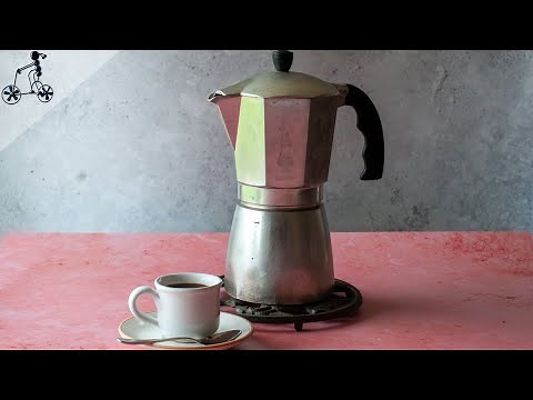 How Italian Use The Moka Pot Espresso Bialetti