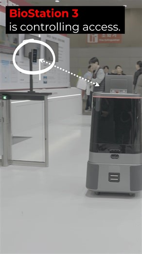 At SECON 2025, Suprema and Hyundai Motor·Kia Robotics LAB presented a live demonstration of the autonomous robot DAL-e Delivery seamlessly passing through a secure gate. ★Discover More: https://www.supremainc.com/en/platform/suprema-clue-open-cloud-integration-platform.asp#utm_source=facebook&utm_medium=post&utm_campaign=facebook250416&utm_id=facebook0416&utm_content=landing Powered by Suprema’s AI-based unified security platform CLUe and the facial recognition device BioStation 3, the system en