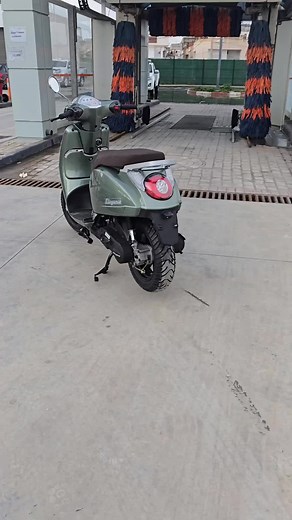 Phantome Élégance 50cc Scooter Overview and Test Drive