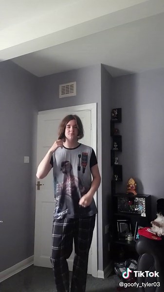 Home Workout Routine: Engaging Arm Movements