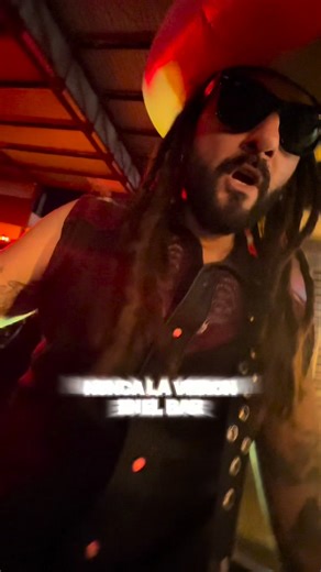 Un extranjero soy en mi propio país! #rockagropecuario #nuncajamas #sonorense | Nunca Jamas