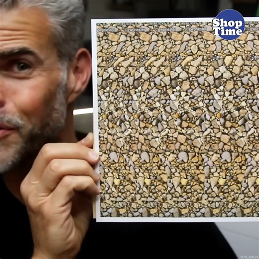 This Subsurface Laser Engraved Stereogram Is SO COOL! #lasercraft #laserprinting #laserprintedprojects #stereograms #diy #diycrafts #diyprojects #subsurfacelaserengraving #satisfying | ShopTime with Peter Brown