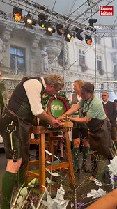 Wie viele Schläge brauchen Elke Kahr und Christopher Drexler für den Bieranstich? 🍻 Mehr dazu: https://www.krone.at/3115264 Aufsteirern | Steirerkrone