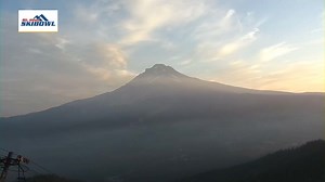67 reactions · 12 shares | TIME LAPSE: Onshore flow is beginning to carry some of our wildfire smoke from west to east through the Cascade Passes. This was the view (ending around 9:30 A.M.) from our Mt. Hood Skibowl cam. | Meteorologist Jeff Forgeron | Facebook