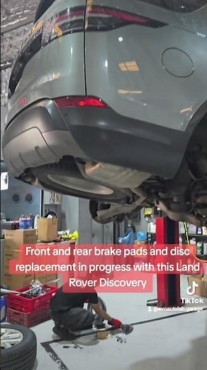 Land Rover Discovery Front and Rear brake pads and disc replacement #landroverdiscovery