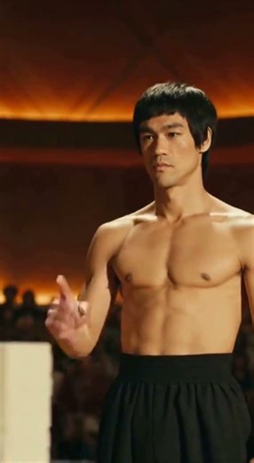 He Broke It With ONE Finger 🤯Ali vs. Bruce Lee #brucelee #muhammadali #goat #leebruceera #martialart