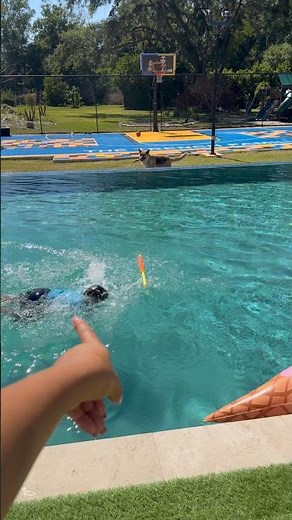 Mom challenges son to swim to the other side of pool in 30 secs #shorts