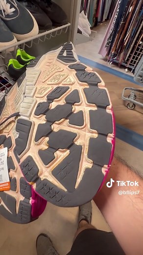 Thrifting at a BRAND NEW goodwill, it didnt go well… #reseller #resellercommunity #fypシ゚ #bolo #ebay #reselling #thrifttok #loungefly #disney #thrift