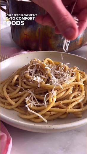 My Cacio e Pepe Recipe comes together with just a few ingredients but has ALL the Cheesy, buttery amazingness you could want. 😍 Recipe on the blog 👉 link in bio. 💖 | Preppy Kitchen
