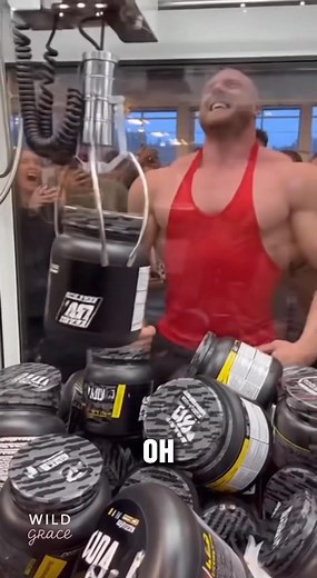 When the claw machine fails your bulk season 😭💪 #funnyreels #funnyvideos #memes | Wild Grace