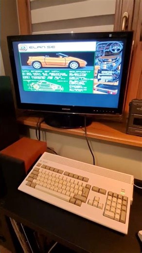 Amiga 1200 vs Atari 1040 STFM - Lotus Turbo 2
