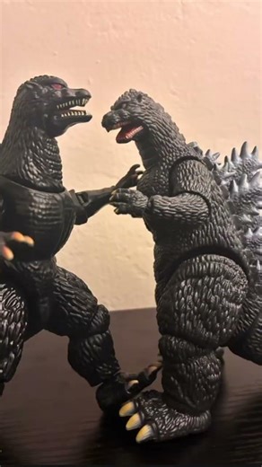 Godzilla fighting animation #godzilla #stopmotionanimationshorts
