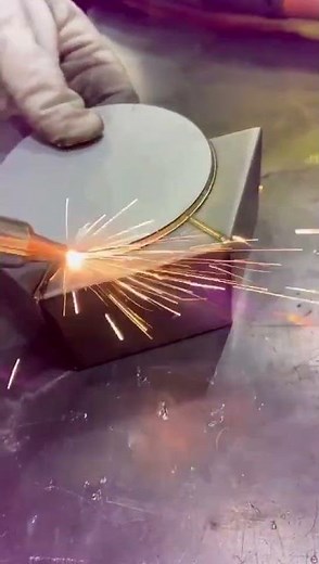 1000W portable laser welding machine for stainless steel welding demostration