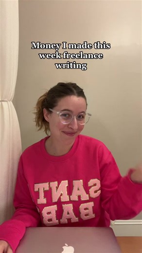 👩‍💻 Freelance writing inspo— start today by creating writing samples! These can be personal blogs, Medium articles, guest posting on blogs, clips from internships, and more ✨ #freelancewriter #freelance #makemoneywriting #sidehustle #freelancewritingjobs