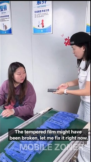 How to Replace A Broken Screen Protector in 24 seconds 😱 #howto #screenprotector #shorts #mobile