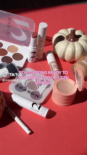 🧙Witchful thinking: getting all these treats and no tricks tonight from @Superdrug #happyhalloween! 🎃🍭🍬👻 #makeup #cleanbeauty