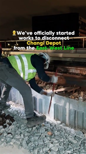 👷‍♂️We’ve officially started track works to disconnect the East-West Line (#EWL) from Changi Depot!