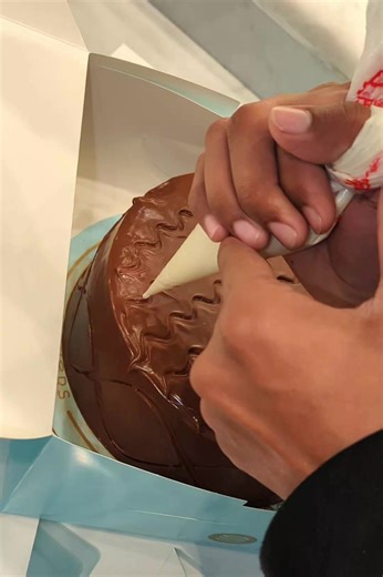 Rate my cake writing 1-10 🔥 #fyp