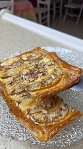 Delicious Peach Pie Recipe with Camambert