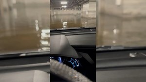 Oakland apartment residents displaced by flooding, at least 20 cars under water