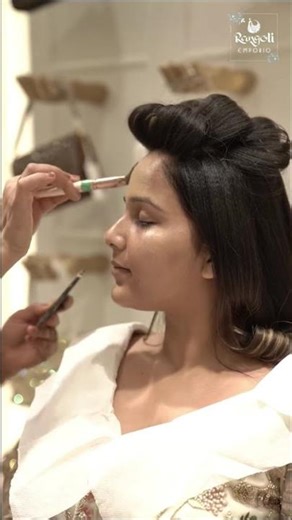 Professional Makeup Artist Teaching | Learn Pro Makeup Techniques Step by Step 💄✨ #shortvideo