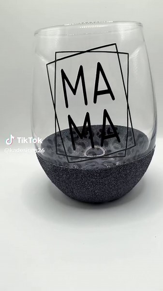 cheetah mama glitter wine glass 🍷