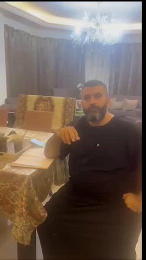 Singer Tours on Reels