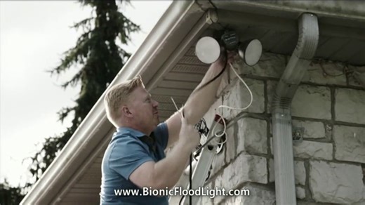 Bionic Floodlight TV Spot, 'Super-Span of Light: $29.95 and 50% off Second Unit'