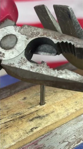 Secret to Removing Headless Nails: A Step-by-Step Guide #DIY #NailRemoval #HeadlessNails #ToolTips