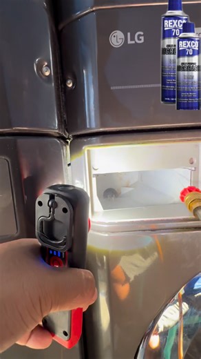 Rexco 70 Multi Purpose Degreaser is a multi-purpose degreasing cleaner designed to dissolve and lift oily, greasy, and stubborn dirt from hard surfaces. ￼ 💪 Main Uses This degreaser is effective for cleaning: • 🚗 Car parts (engine surfaces, metal components) • 🏍️ Motorcycle parts (chains, gears, engine bits) • 🛠️ Industrial tools and machinery • 🧰 Household items with tough grease or oil residues • 🔧 Metal surfaces that you want clean and protected It can remove oil, grease, dirt, and grim