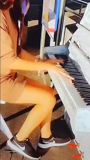 Ladyva. Live Piano. 2021. Zurich Boogie Woogie.