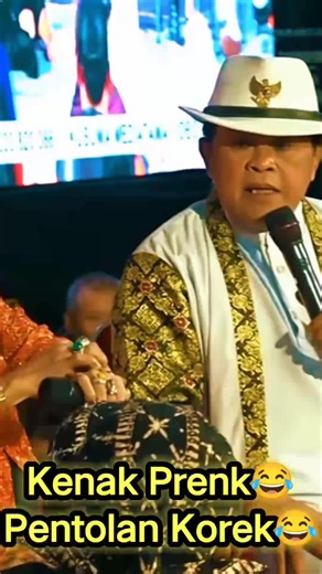 Pentol Korek dan Cak Percil yang Mengocok Perut