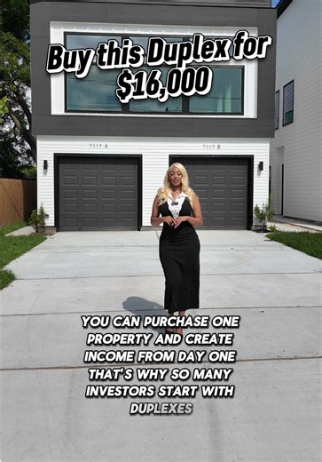 One property. Two doors. Multiple income streams. 🔑 The right Duplex can help you build wealth while someone else helps pay the mortgage. If you’ve been waiting to invest, this might be your sign. DM “duplex” and let’s talk about your options.