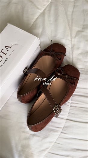 Discover Retro Simple Flat Shoes for Style and Comfort