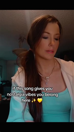 Nostalgic Vibes of 90s Country Music