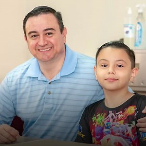 307K views · 1.2K reactions | Dentro de nuestros programas contamos con el IFIX Instituto de Formación Integral Xignux , en el que no solo capacitamos profesionalmente a los energizadores de nuestras empresas, sino que también les ofrecemos, a ellos y a sus familias, programas de formación personal que respaldan su desarrollo integral. ⚡欄 #ETXT #XignuxEnergizaLaVida | Xignux | Facebook