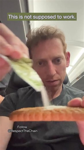 I did NOT expect this to work. 👀✈️ There’s a viral airplane food hack where you squeeze lime on a Biscoff cookie and somehow it’s supposed to taste like key lime pie. I was ready to hate this. Sweet. Tangy. Shockingly close to dessert. I hate to say it… but this actually works. Would you try this at 35,000 feet — or absolutely not? 👇 Respect the Chain with Sam E. Goldberg @RespectTheChain #TravelHacks #FlightFood #ViralFood #TasteTest #RespectTheChain | Respect The Chain
